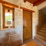 Lejlighed Casa Livia - Secluded Stone With Private Pool And Panoramic Sea Views *