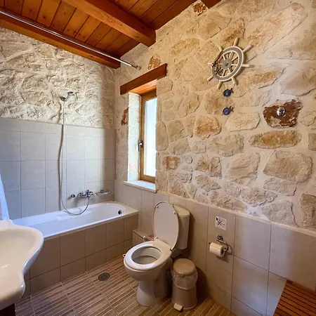 Casa Livia - Secluded Stone With Private Pool And Panoramic Sea Views *