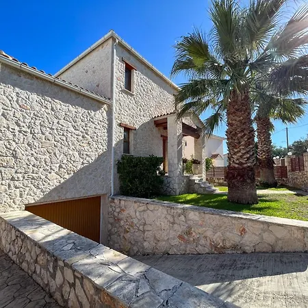 Casa Livia - Secluded Stone With Private Pool And Panoramic Sea Views Apartmán